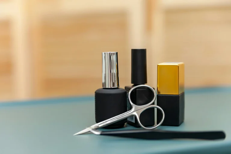 Nail Salon Holt